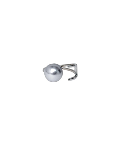 Silver pearl moon ring