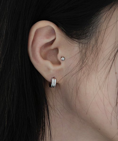 Three-line ring earring